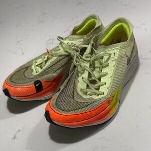 Nike next percent carbon plated running shoes size 6